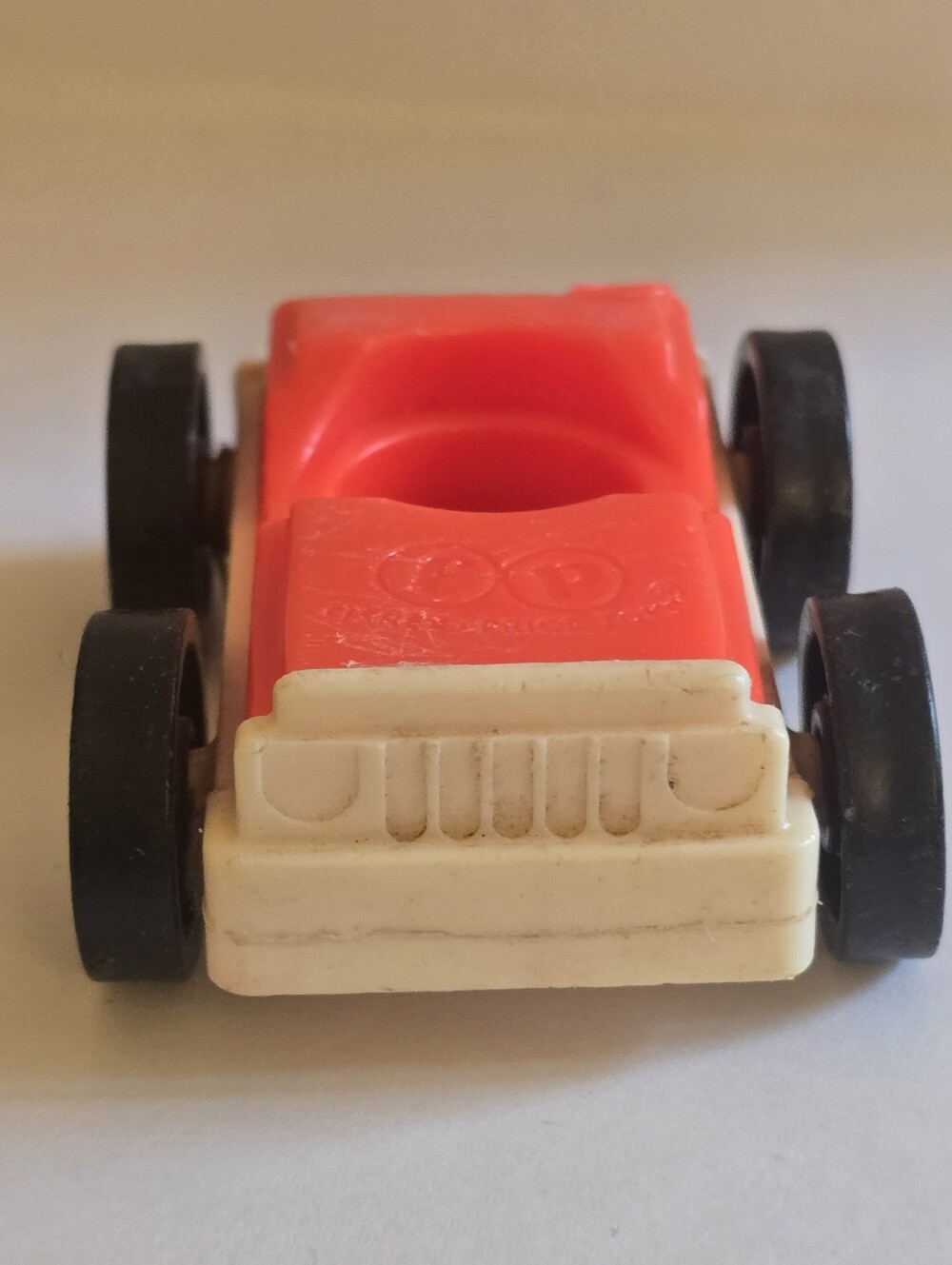 Fisher-Price Original Little People 1-Seat Garage-Style Car - Red Top White Base
